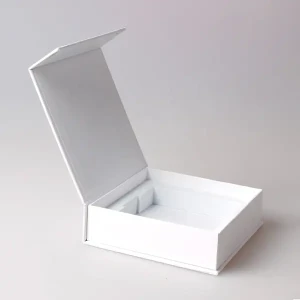Magnetic Closure Rigid Boxes